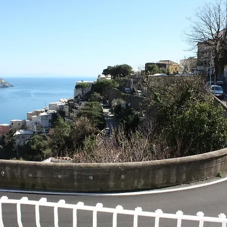 La Positanella - Bright Ποζιτάνο